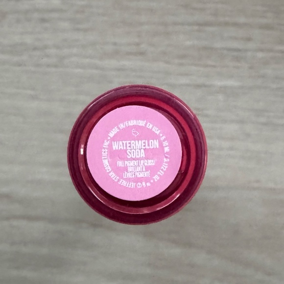 Jeffree Star "Watermelon Soda" lip gloss - Picture 4 of 5